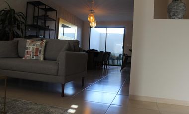 Casa en VENTA en Parque La Rioja Lomas de Angelópolis Cholula Puebla.