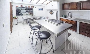 Casa en Venta en Calle Mazatlán en  La Condesa M