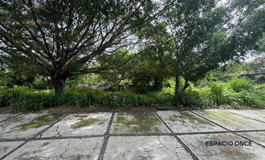 Terreno en Fraccionamiento Jacarandas