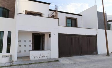 Casa en Fraccionamiento Puesta del Sol, Aguascalientes