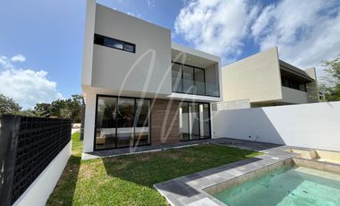 Casa en venta en Cancun Lagos del sol