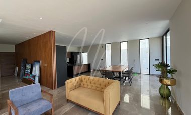 Casa en venta en Cancun Lagos del sol