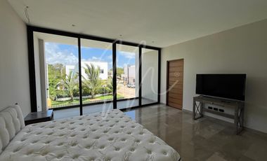 Casa en venta en Cancun Lagos del sol