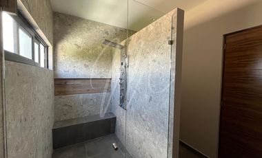 Casa en venta en Cancun Lagos del sol