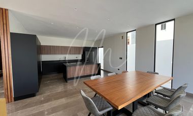 Casa en venta en Cancun Lagos del sol