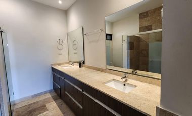 PENTHOUSE con VISTA AL LAGO en Venta Merida Cabo Norte