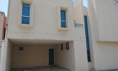 Casa de 3 pisos en Venta, Villas de San Juan