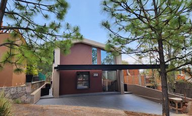 Casa en Venta Club de Golf Altozano colinda campo de Golf