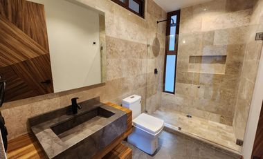 Casa en Venta Club de Golf Altozano colinda campo de Golf