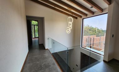 Casa en Venta Club de Golf Altozano colinda campo de Golf