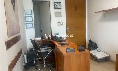 Oficina en Venta en San Francisco de Asis|Las Condes|Cantagallo|2 privados. Un baño. Un estacionamiento