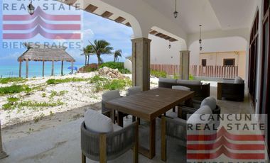 Casa en Venta, 5 habitaciones, con acceso al mar.