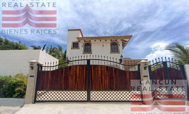 Casa en Venta, 5 habitaciones, con acceso al mar.