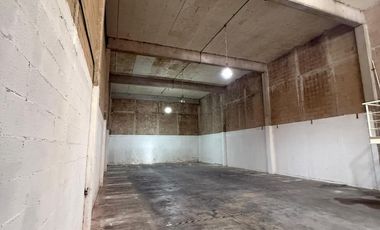 Bodega industrial con oficinas en Venta, Cancún.