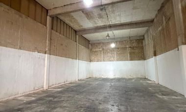 Bodega industrial con oficinas en Venta, Cancún.