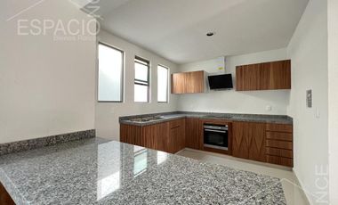 Casa en condominio - Lomas de Trujillo