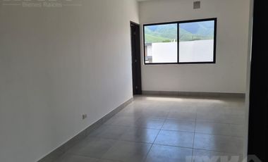 Casa - Fraccionamiento Altares Residencial