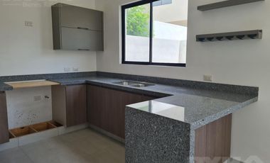 Casa - Fraccionamiento Altares Residencial