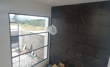 Preventa de casa con cuatro recámaras y jardín en Santa Anita Huiloac, Apizaco, Tlaxcala.