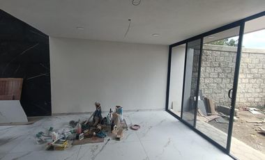 Preventa de casa con cuatro recámaras y jardín en Santa Anita Huiloac, Apizaco, Tlaxcala.