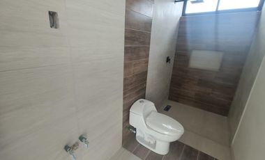 Preventa de casa con cuatro recámaras y jardín en Santa Anita Huiloac, Apizaco, Tlaxcala.