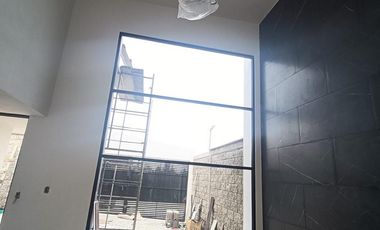 Preventa de casa con cuatro recámaras y jardín en Santa Anita Huiloac, Apizaco, Tlaxcala.