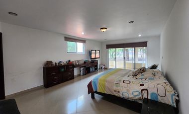 Casa Venta OPORTUNIDAD en Club de Golf Erandeni colinda campo de golf