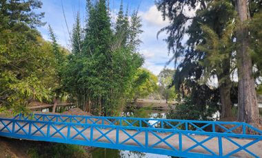 Casa Venta OPORTUNIDAD en Club de Golf Erandeni colinda campo de golf