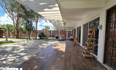 Se vende casa en granjas de la Florida con alberca