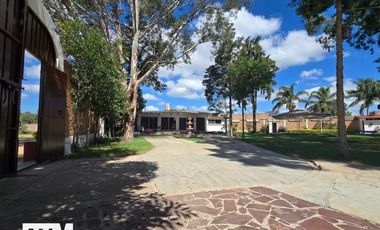 Se vende casa en granjas de la Florida con alberca