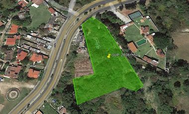 MAGNÍFICO TERRENO EN IXTAPAN DE LA SAL. SUP. 20,061 m2
