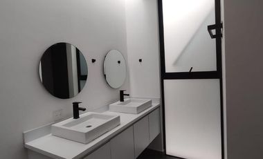 LOMAS DEL DORADO, Casa en VENTA o RENTA frente area verde