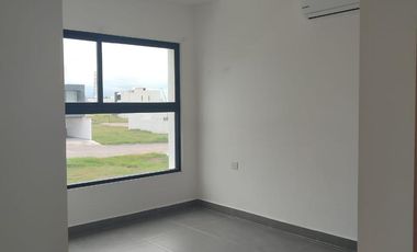 LOMAS DEL DORADO, Casa en VENTA o RENTA frente area verde