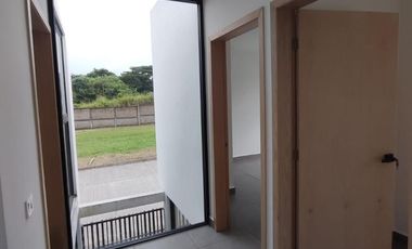 LOMAS DEL DORADO, Casa en VENTA o RENTA frente area verde