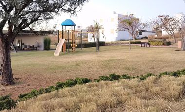 CASA EQUIPADA EN VENTA EN GUANAJUATO, ACCESO POR QUERETARO