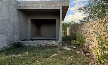 Casa en venta en Tikuch (obra gris)