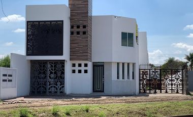 CASA EN VENTA EN LA HERENCIA 3022, ZONA SANTIAGO MOMOXPAN, SAN PEDRO CHOLULA