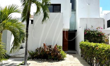 Casa en Venta y Renta en Cancun en Villa de Pescadores, Frente al Mar