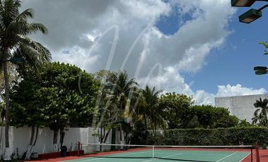 Casa en Venta y Renta en Cancun en Villa de Pescadores, Frente al Mar