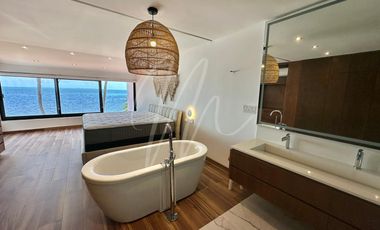 Casa en Venta y Renta en Cancun en Villa de Pescadores, Frente al Mar