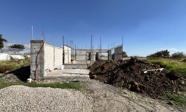 Terreno en Venta en Jardines de Tlayacapan, Morelos.