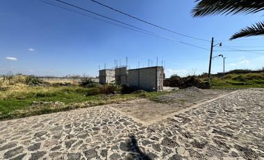 Terreno en Venta en Jardines de Tlayacapan, Morelos.