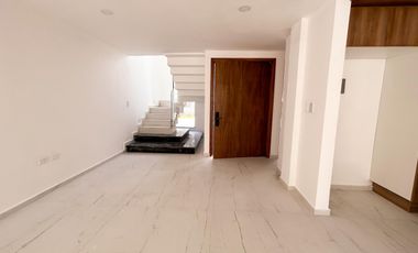 CASAS EN PREVENTAEN FRACCIONAMIENTO ALTANA, ZONA SAN ANDRÉS CHOLULA