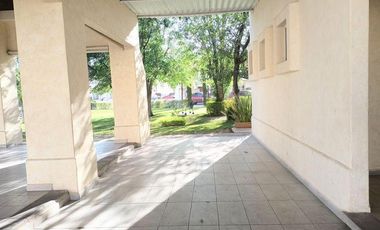 Venta de Casa en Fracc. La Rioja, en Aguascalientes.