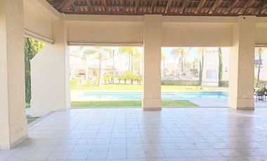 Venta de Casa en Fracc. La Rioja, en Aguascalientes.