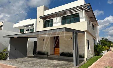 Casa en Venta en Cancun, Lagos del sol