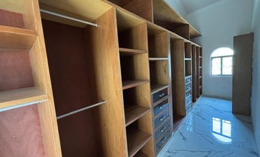 Casa en VENTA - Residencial La Joya