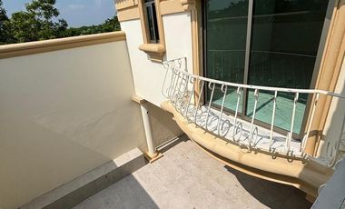 Casa en VENTA - Residencial La Joya