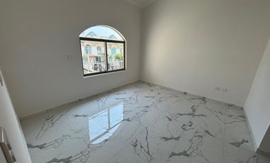 Casa en VENTA - Residencial La Joya