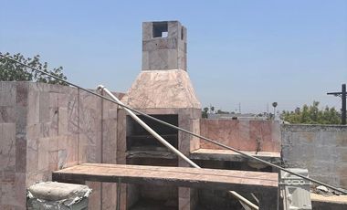 VENTA de Edificio Comercial en avenida